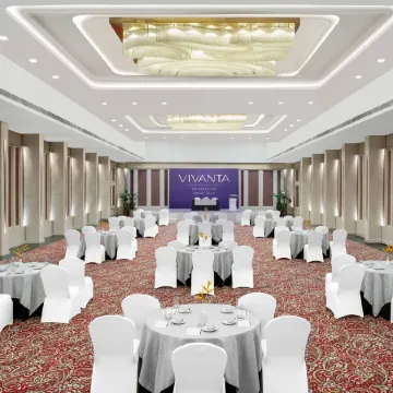 Vivanta Ernakulam, Marine Drive Отели рядом с достопримечательностью «Остров Болгатти»