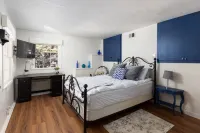 Kitchenette and Workspace Surrounded by Nature - Charming Hideaway Hotels in Crestline