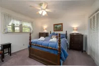 Sunset Views and Scenic Trails - Tranquil Mountain Retreat Hotels near Lake Tahoe