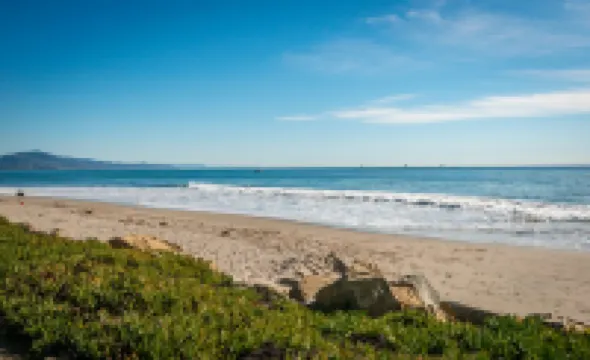 Ocean View Balcony and Elegant Design - Exquisite Coastal Sanctuary