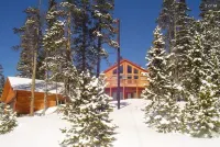 Mountain Chic Lodge - High Alpine Views & Hot Tub Hotel di Park County