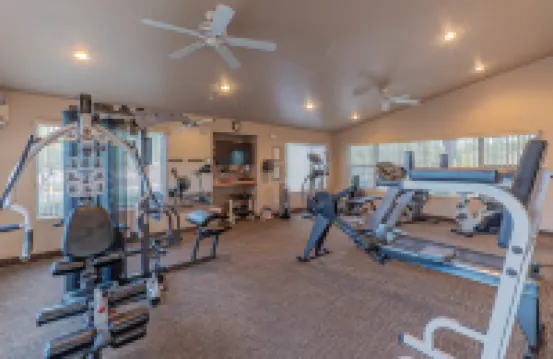 Stunning Golf Course Views and Heated Community Pool - Elegant Retreat