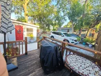 Tiny remodel mobile home close to Orlando and Sanford Airport. Hotels near Wilshire Plaza