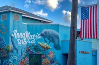 Scenic Deck and Beach Essentials Provided - Charming Coastal Retreat Hotels in Bradenton