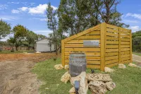 Cozy Fire Pit and Scenic Hill Country Views - Charming Contemporary Escape