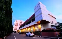 NAN Chao Hotel