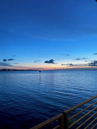 Waterfront Getaway in Charming Beach Town! Отели в г. Порт-Шарлотт