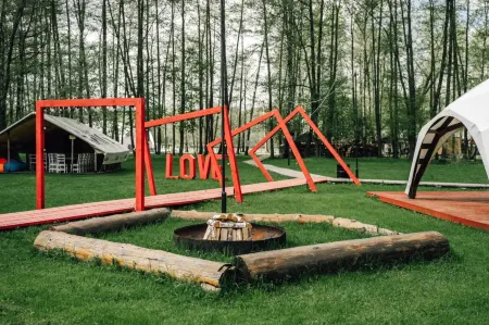 Banniy Kurort Gusi-Lebedi Mini-Hotel Отели в г. Ногинский район