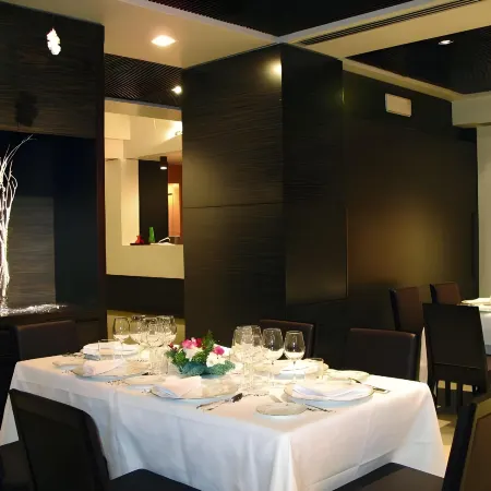 Wall Art Hotel & Residence