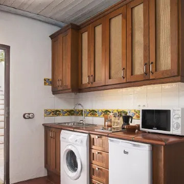 Habitaciones y Apartamentos en El Centro la Jábega by Conil Home