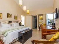 Admiralty Bed & Breakfast Hotels near Muizenberg Beach