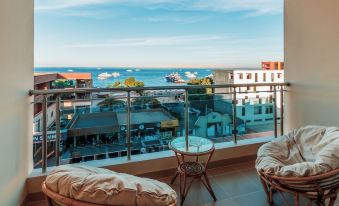 Redcon Suites