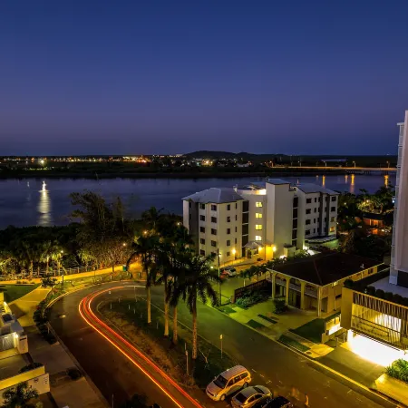 Lanai Riverside Apartments