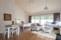 The Nest at Gundaroo Hotels in Gundaroo