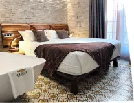 Anahita Boutique Hotel