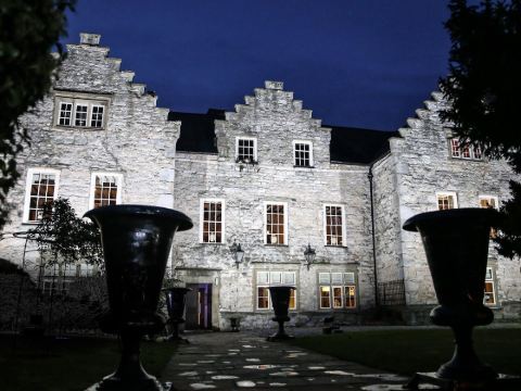 ファイノルファウル ホテル