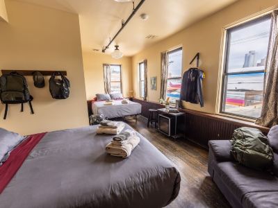 Traveler's Rest Hotel