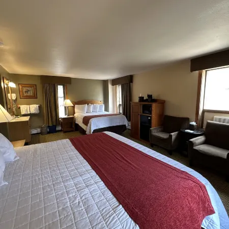 Silver Moon Inn