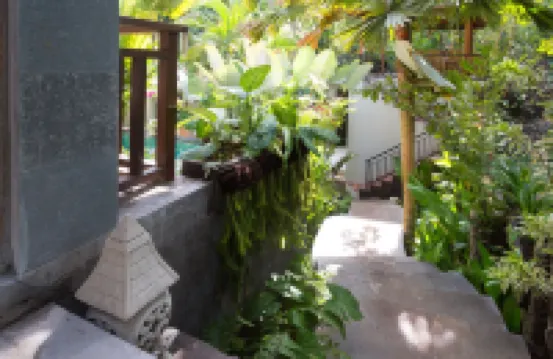 Puri Payogan Villa Hotels near Pura Sada