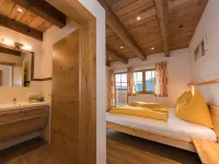 Apartment in Kaprun with Ski-in Ski-Out Access - Bungalows