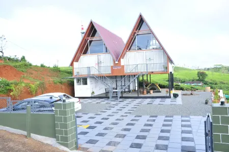 Kudaram County Resort Отели рядом с достопримечательностью «Vagamon Meadows»