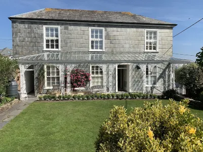 The Padstow Cottage with Breakfast at Rick Stein's Seafood Restaurant Các khách sạn ở 