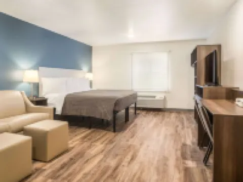 WoodSpring Suites Atlanta Newnan Hotels in Newnan