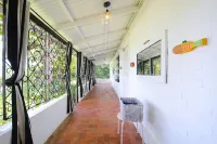 Freyers Well Bay House by Bluescape