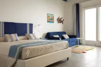 B&B Kolors Hotels near Camping Ciauli