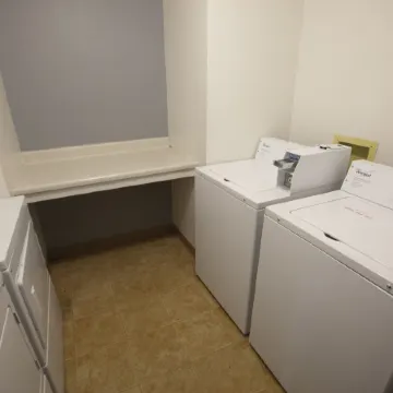 Bison Inn and Suites