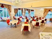 The Grove Hotel - breakfast