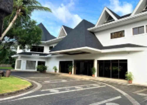 Chateau Bleu Resort Hotel di 