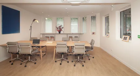 Finestate Coliving Mairie d'Issy Отели рядом с достопримечательностью «Museum of Playing Cards»