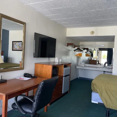 Horseshoe Curve Lodge