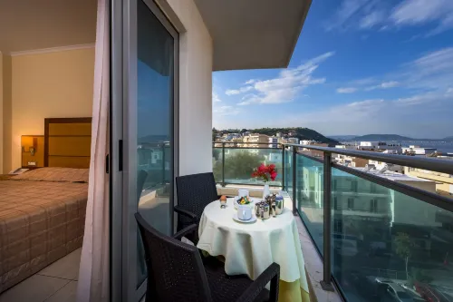 Manousos City Hotel - balkon