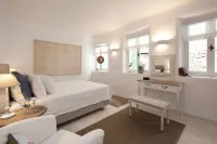 White Jasmine Cottage Hotels in Feakes