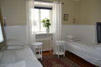 Lilla Hotellet Bed & Breakfast I Alingsås Hotels in Tollered