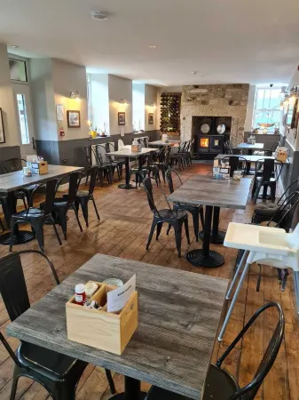 Fountain Cottage Cafe and B&B Отели в г. Корсенсайд