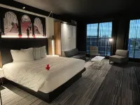 Grand Times Hotel Laval - Centropolis Hôtels à : Laval