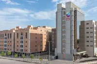 Ramada Encore by Wyndham Al Khobar Corniche Hotel di Khobar
