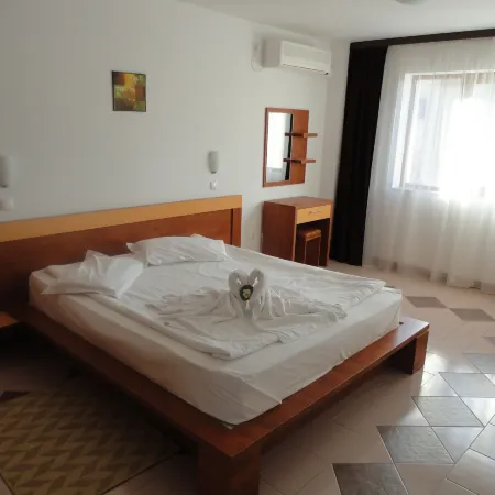 Arion Hotel Отели в г. Констанца