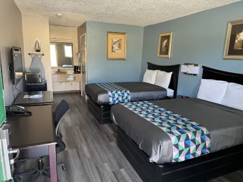 Kansas Inn Hotel di Independence