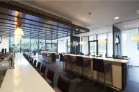 Rochestown Park Hotel & Leisure Centre - Quầy Bar