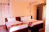 Prinias Hotel