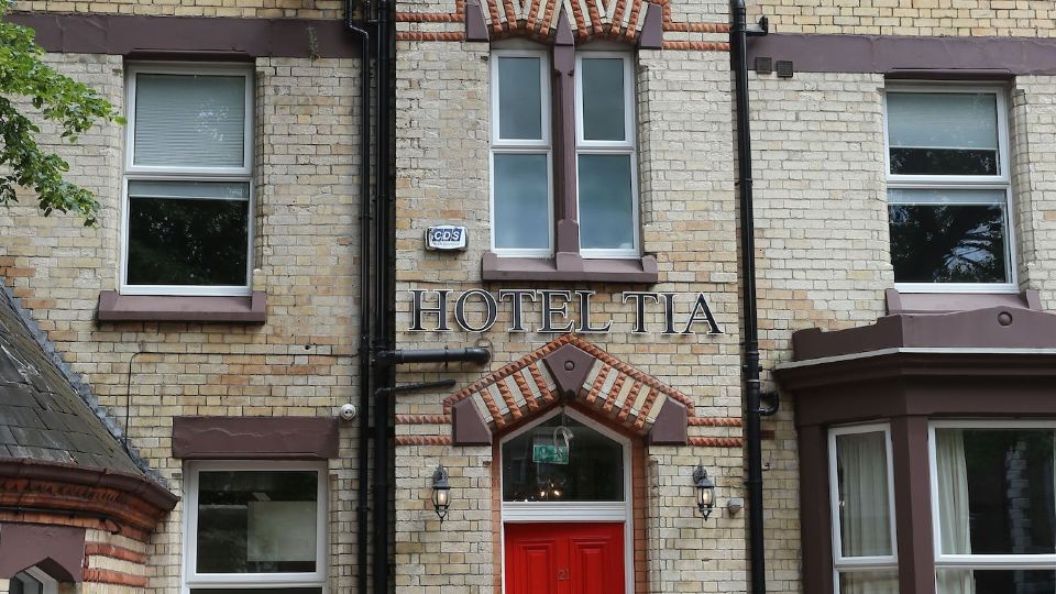 Hotel TIA