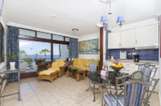 Sunsuites Carolina Hotels in San Agustin