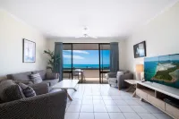 Whitsunday Terraces Resort Hotels in Airlie Beach