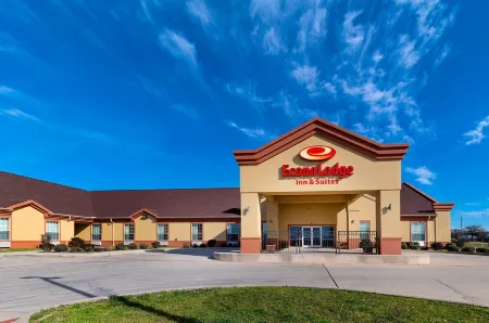 Econo Lodge Inn & Suites Bridgeport