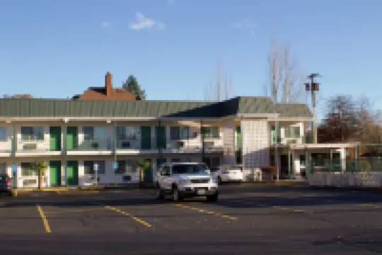 Knights Inn Salem, or