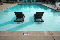 Patriots Inn - Pools